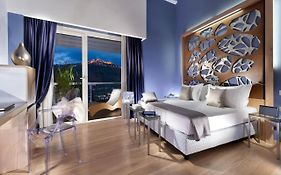 Bouganville Hill Resort & Wellness Space  4*